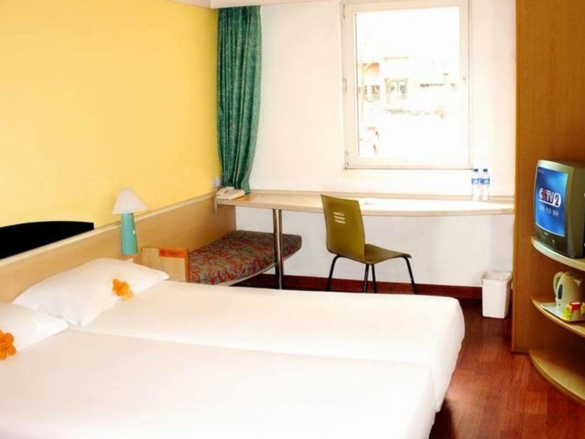 Hotel Ibis Tianjin Teda Extérieur photo